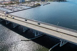 1710 Point Pleasant Ave W, Bradenton, FL 34205 - Photo 11