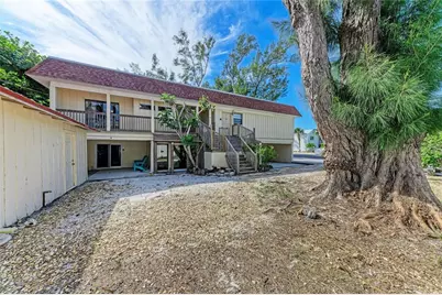 101 73rd Street #6, Holmes Beach, FL 34217 - Photo 11