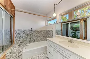 101 73rd St, Holmes Beach, FL 34217 - Photo 33