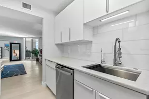 4822 Ocean Blvd, Sarasota, FL 34242 - Photo 11