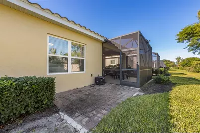 7104 Playa Bella Drive, Bradenton, FL 34209 - Photo 33