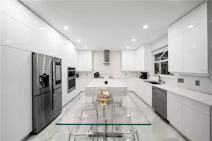 15643 Cypress Park Dr, Wellington, FL 33414 - Photo 9