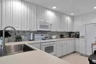 5384 Eliseo St, Sarasota, FL 34238 - Photo 5