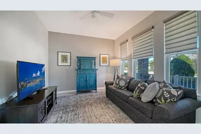 11211 Spring Gate Trail, Lakewood Ranch, FL 34211 - Photo 7