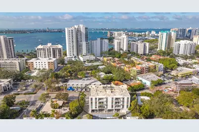 635 S Orange Avenue #304, Sarasota, FL 34236 - Photo 1