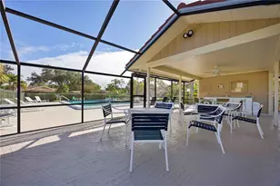 4581 Lakecrest Pl, Sarasota, FL 34233 - Photo 23