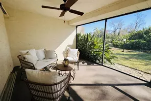 4581 Lakecrest Pl, Sarasota, FL 34233 - Photo 13