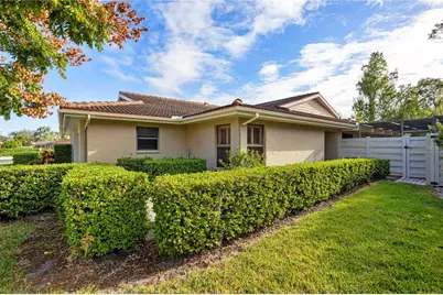 4581 Lakecrest Place #22, Sarasota, FL 34233 - Photo 3