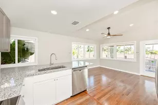 907 Riviera St, Venice, FL 34285 - Photo 23