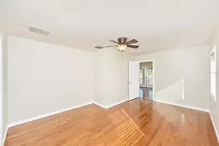 907 Riviera St, Venice, FL 34285 - Photo 31