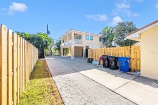 907 Riviera St, Venice, FL 34285 - Photo 49