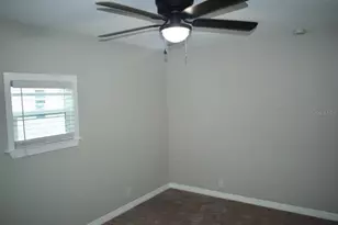 608 River Village Dr, Tarpon Springs, FL 34689 - Photo 15