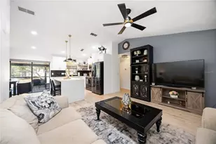 5707 Deer Hollow Ln W, Sarasota, FL 34232 - Photo 9