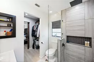 5707 Deer Hollow Ln W, Sarasota, FL 34232 - Photo 19