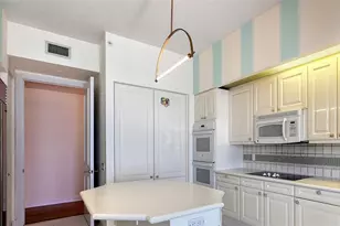 1241 Gulf of Mexico Dr, Longboat Key, FL 34228 - Photo 19