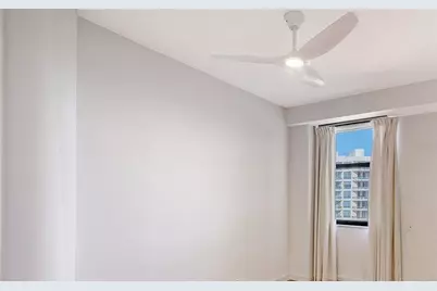 1241 Gulf Of Mexico Drive #804, Longboat Key, FL 34228 - Photo 23