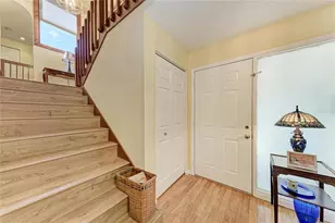 6207 Courtside Dr, Bradenton, FL 34210 - Photo 9