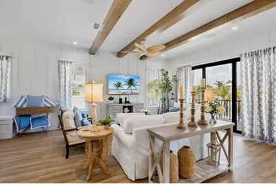 2105 Avenue C, Bradenton Beach, FL 34217 - Photo 9