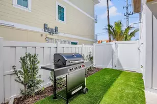 2105 Avenue C, Bradenton Beach, FL 34217 - Photo 47