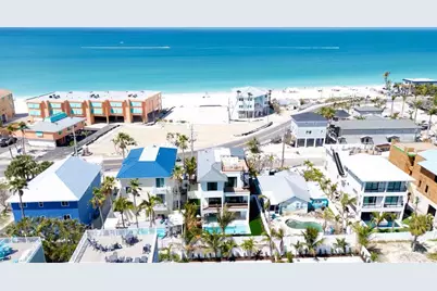 2105 Avenue C, Bradenton Beach, FL 34217 - Photo 3