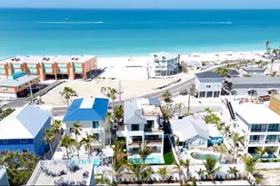 2105 Avenue C, Bradenton Beach, FL 34217 - Photo 3