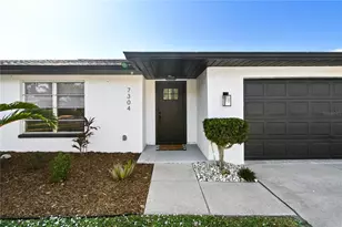 7304 Claries Dr, Sarasota, FL 34243 - Photo 3