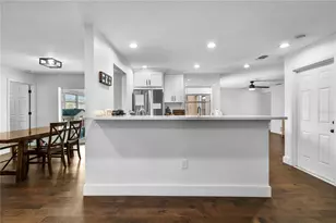 7304 Claries Dr, Sarasota, FL 34243 - Photo 11