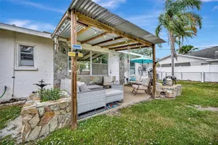 605 51st St W, Bradenton, FL 34209 - Photo 27