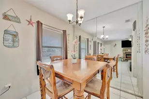 605 51st St W, Bradenton, FL 34209 - Photo 5