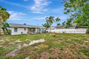 605 51st St W, Bradenton, FL 34209 - Photo 29