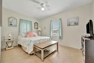 605 51st St W, Bradenton, FL 34209 - Photo 23