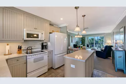 925 Beach Road #311, Sarasota, FL 34242 - Photo 15