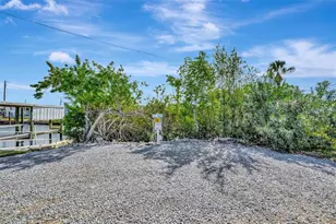 247 Palm Ln, Palmetto, FL 34221 - Photo 49