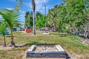 247 Palm Ln, Palmetto, FL 34221 - Photo 35