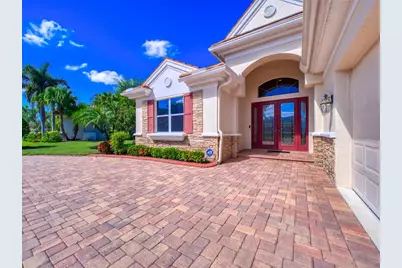 6631 Waters Edge Way, Lakewood Ranch, FL 34202 - Photo 13