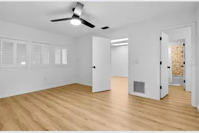 3237 Golden Eagle Lane, Sarasota, FL 34231 - Photo 21