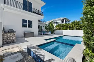 6810 Longboat Dr S, Longboat Key, FL 34228 - Photo 29