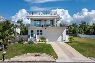 6810 Longboat Dr S, Longboat Key, FL 34228 - Photo 3