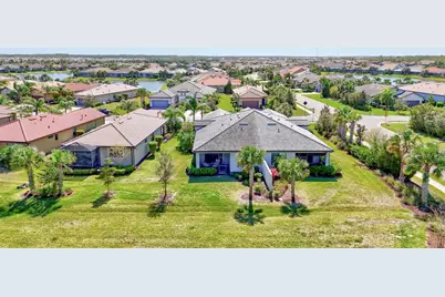 17042 Hampton Falls Terrace, Bradenton, FL 34202 - Photo 37