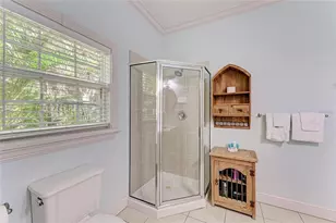 4003 5th Ave, Holmes Beach, FL 34217 - Photo 27