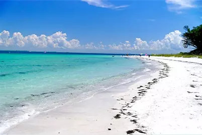 4003 5th Avenue, Holmes Beach, FL 34217 - Photo 55