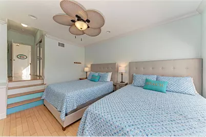 4003 5th Avenue, Holmes Beach, FL 34217 - Photo 39