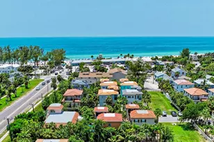 4003 5th Ave, Holmes Beach, FL 34217 - Photo 1
