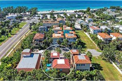4003 5th Avenue, Holmes Beach, FL 34217 - Photo 1