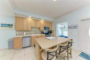 4003 5th Ave, Holmes Beach, FL 34217 - Photo 15