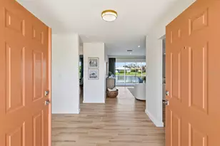 8711 51st Ave W, Bradenton, FL 34210 - Photo 5