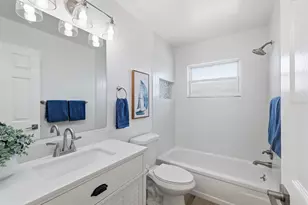 8711 51st Ave W, Bradenton, FL 34210 - Photo 21