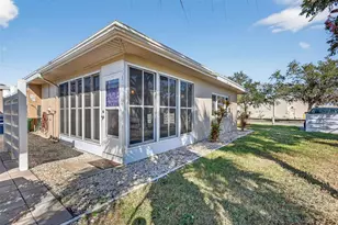 14 Strathmore Blvd, Sarasota, FL 34233 - Photo 29