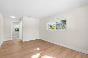 630 Venice Ln, Sarasota, FL 34242 - Photo 17