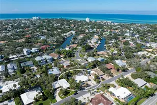630 Venice Ln, Sarasota, FL 34242 - Photo 39